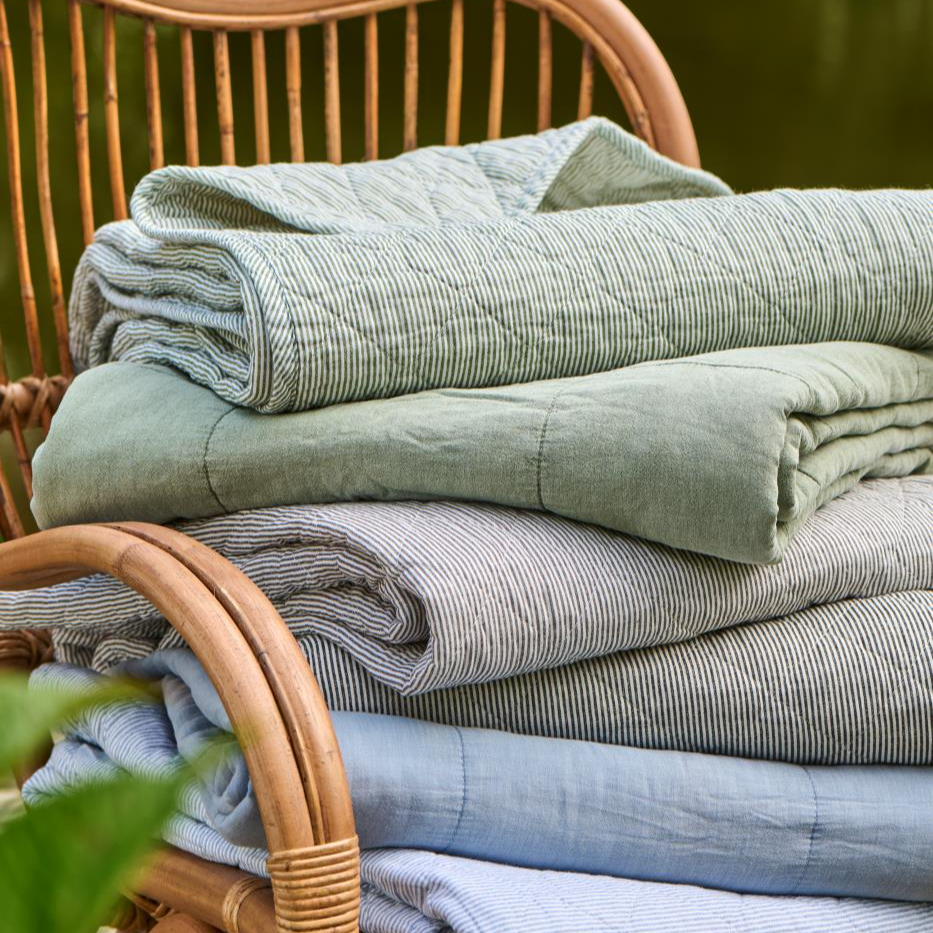 Quilt hvide og jordfarvede mælkedrengestriber