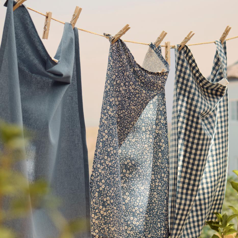 Viskestykke Lucas mørkeblå m/naturfarvede små tern