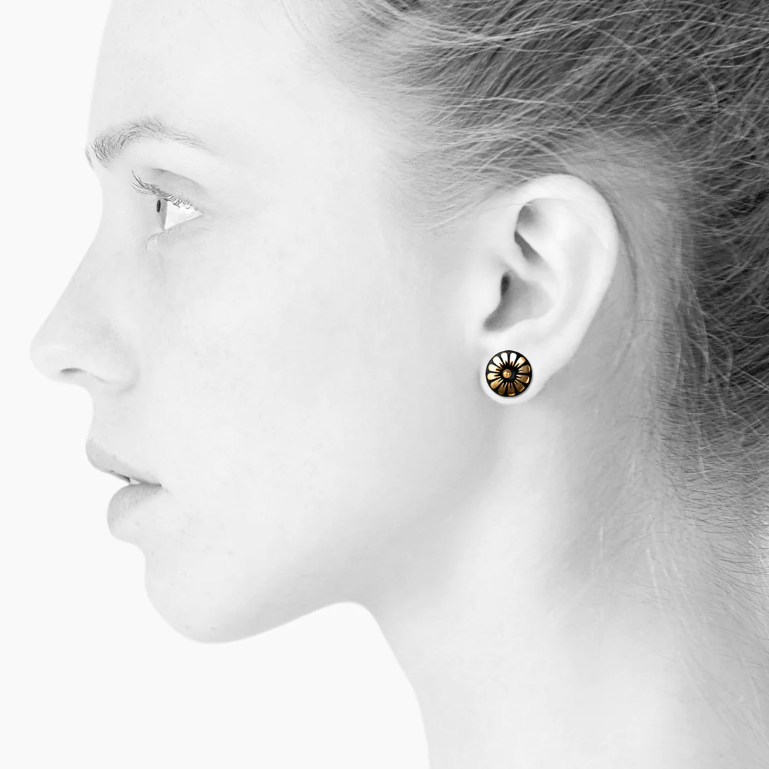 BLOOM / BLACK/GOLD / ørestikker