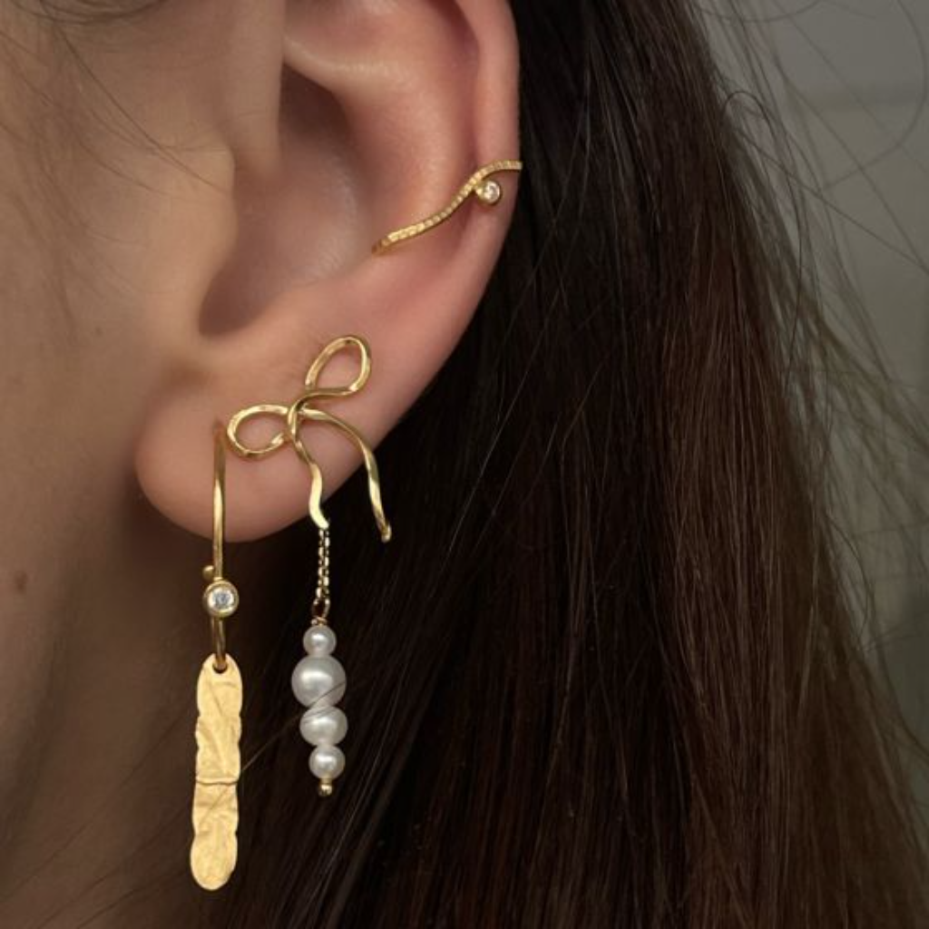 Flow Bow Earring