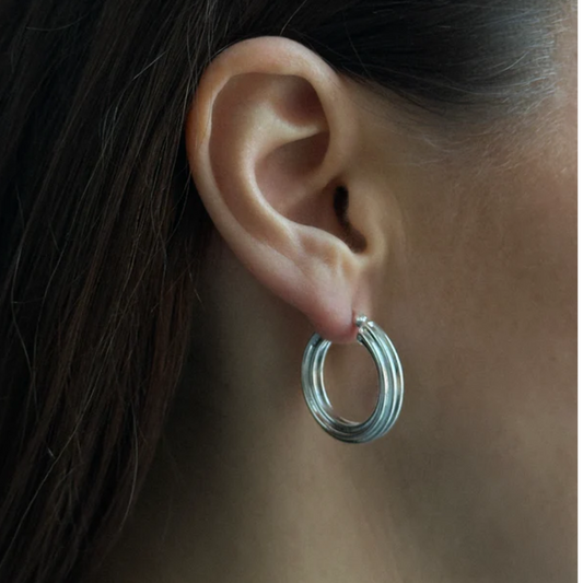 Cecilia Petit Hoops
