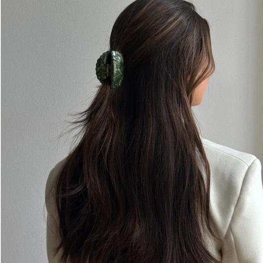 Grande Ariel hårklemme / Dark Shell MOP