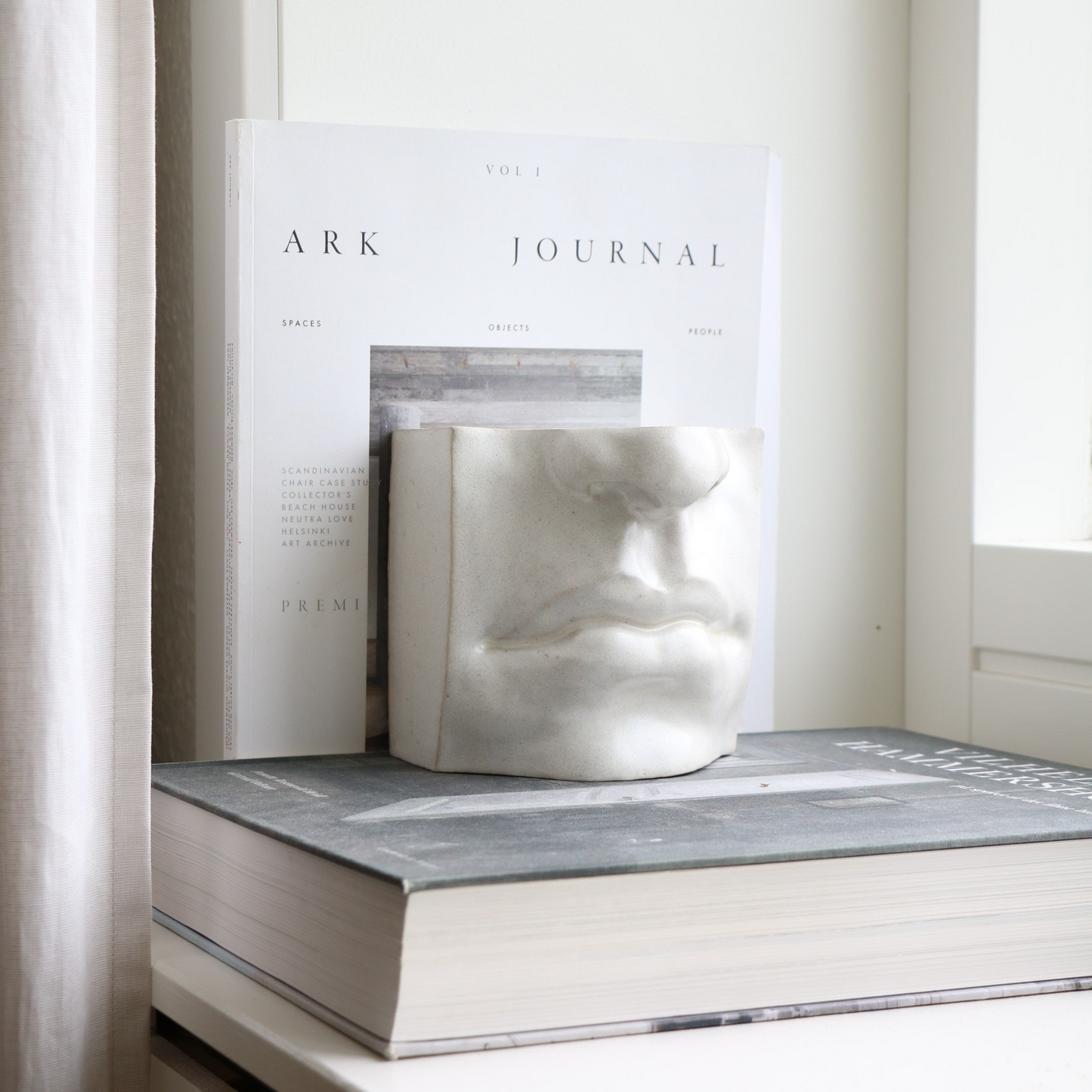 Bookend Mouth / Antique White