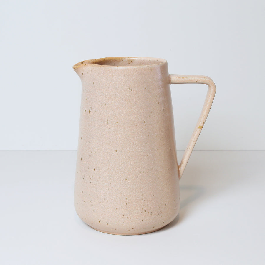 Water jug / Old Rose