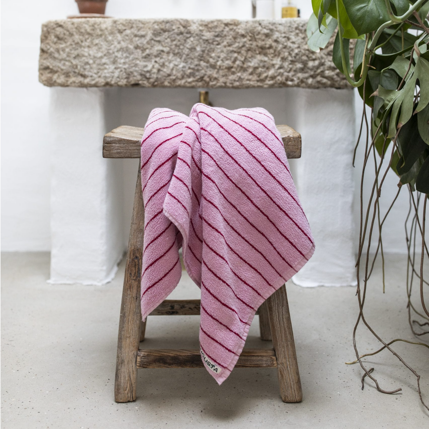 Naram Guest towel / Baby pink & Ski patrol