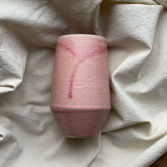 The garden vase / Rosa