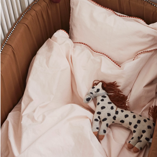 Lille Pelle pony / Råhvid & sort