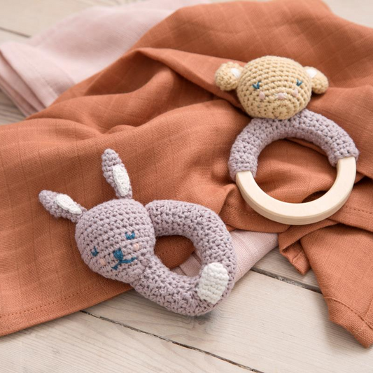 Hæklet rangle / Kaninen Bluebell