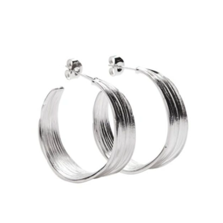 Olive stud silver