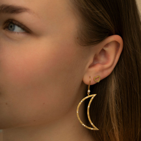 Petit open love heart earring