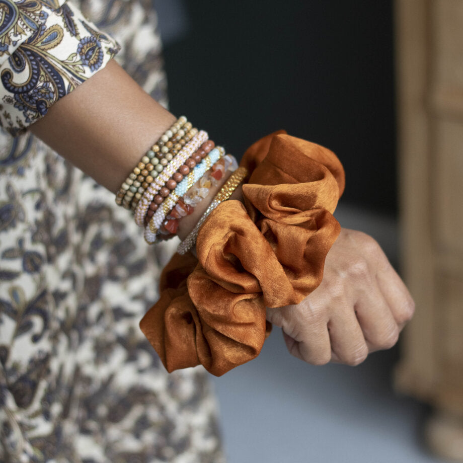 Bella mega scrunchie / Okker