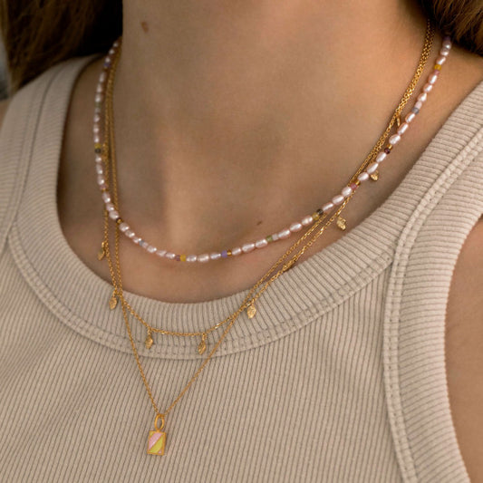 Tout petit ile de l'amour necklace
