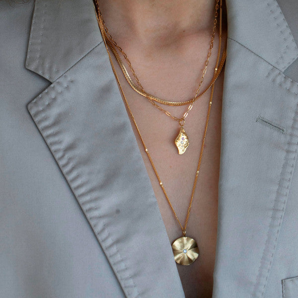 Short snake necklace