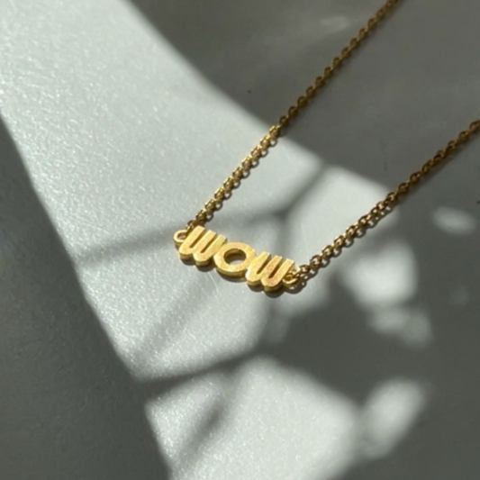 Wow Mom Necklace