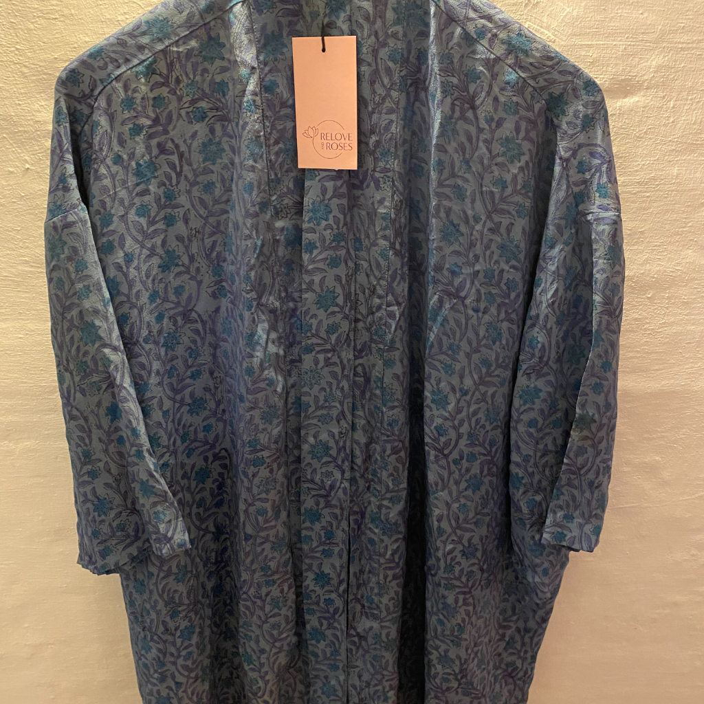Silke kimono kort / Blå med blomster