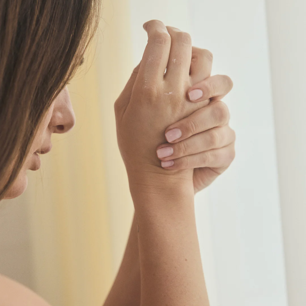 Hand Repair Night Serum