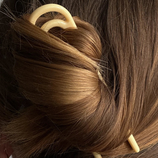 Jolie Hair Pin / Turtle
