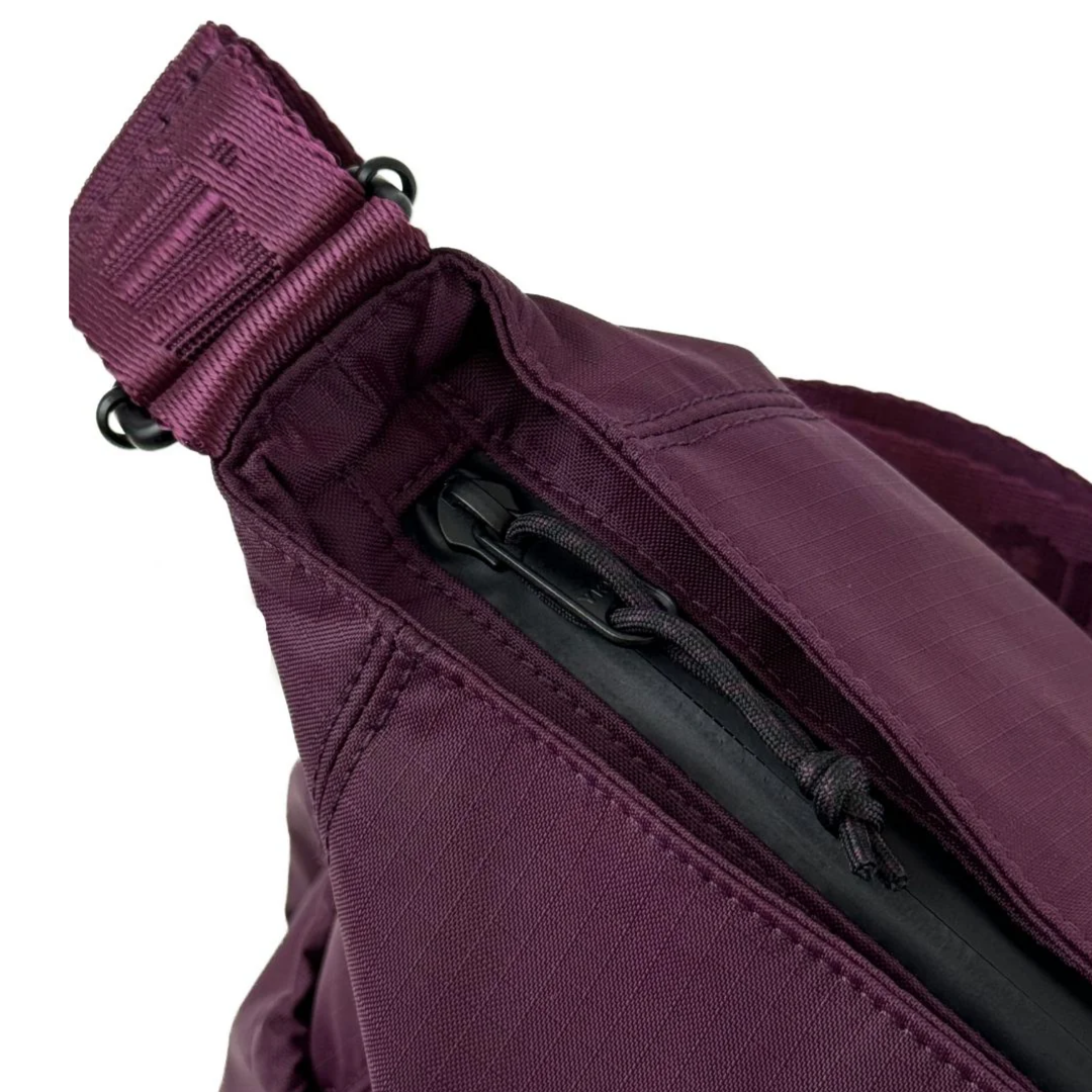 Milo / Deep Aubergine