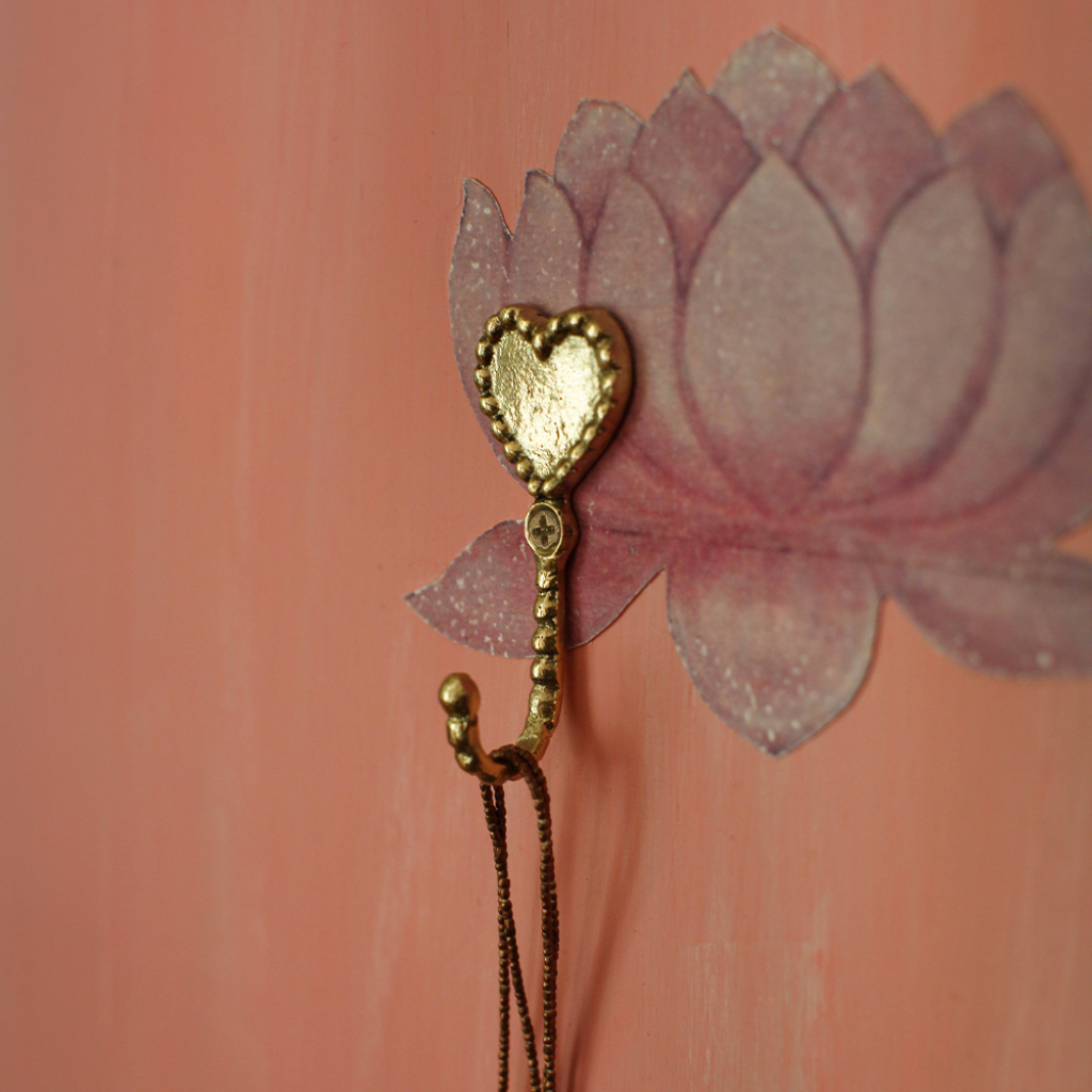 Saachi Heart Hook / Knager