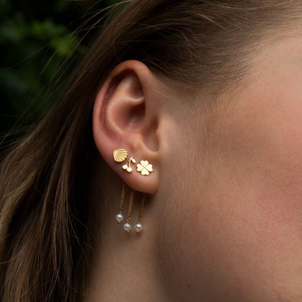 Petit cherry earring