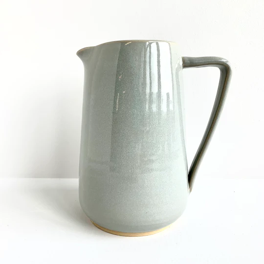 Water jug / Jade