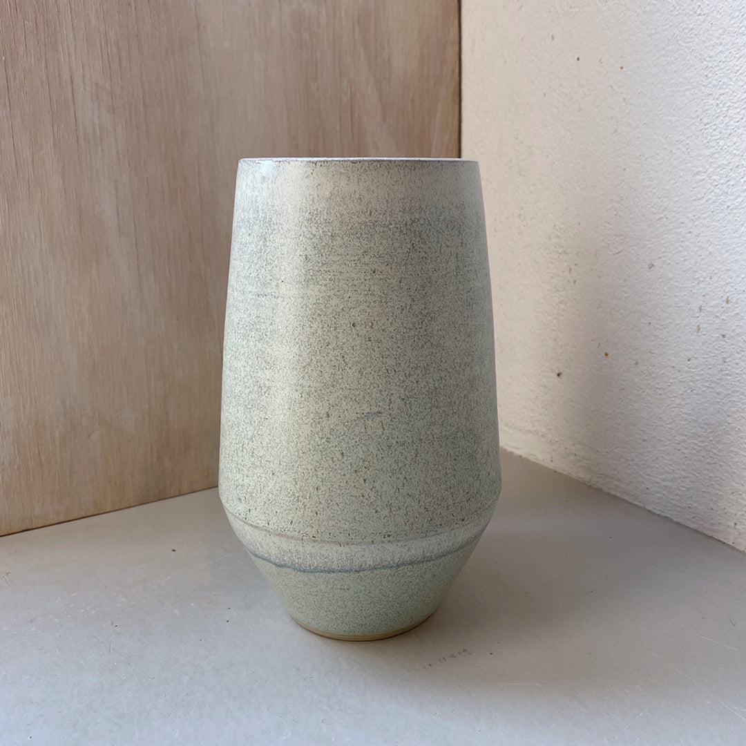 The garden vase / Mint