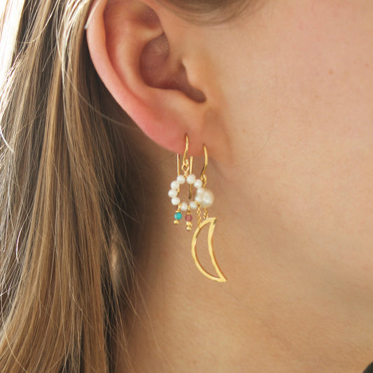 Bella moon earring with pearl